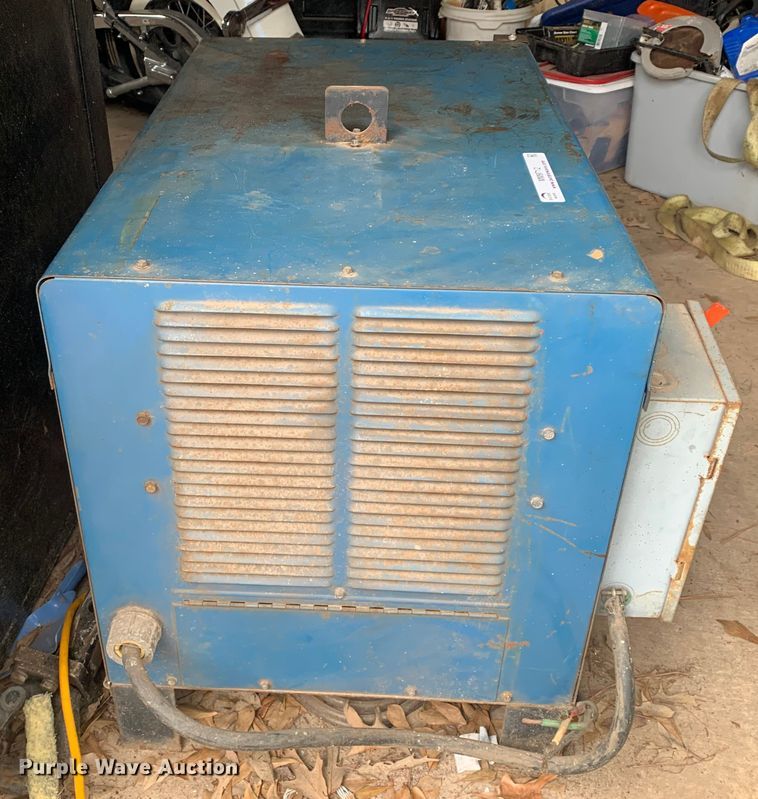 image for item MM9712 Miller SRH-333  welder