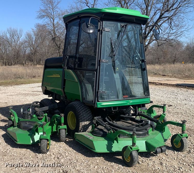 image for item MM9725 John Deere 1600  lawn mower