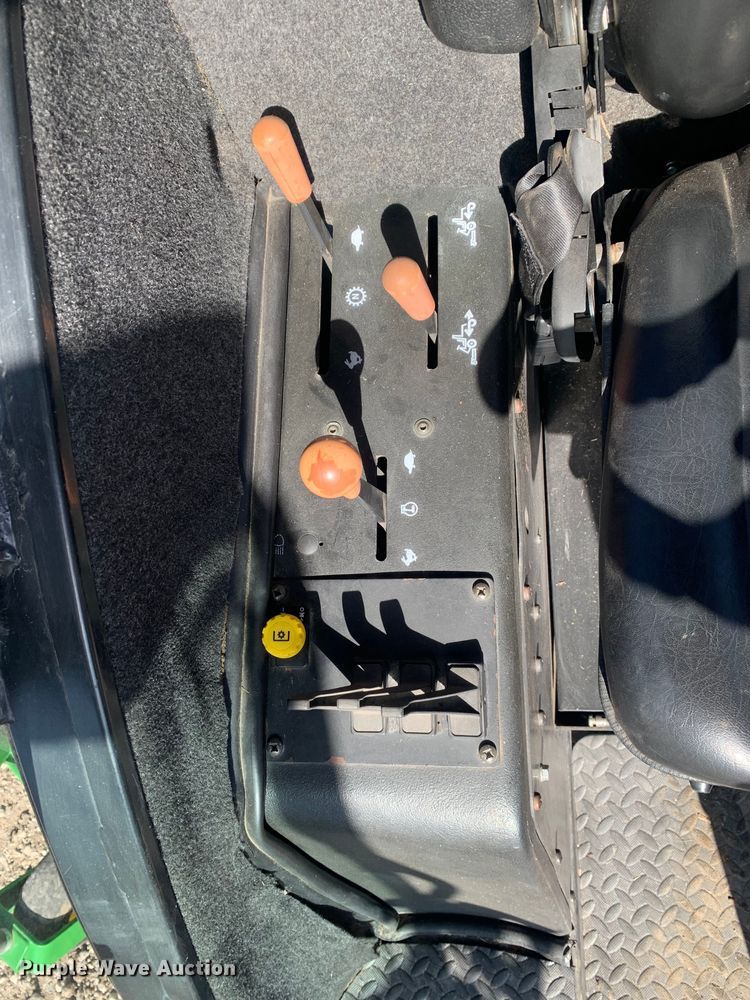 image for item MM9725 John Deere 1600  lawn mower