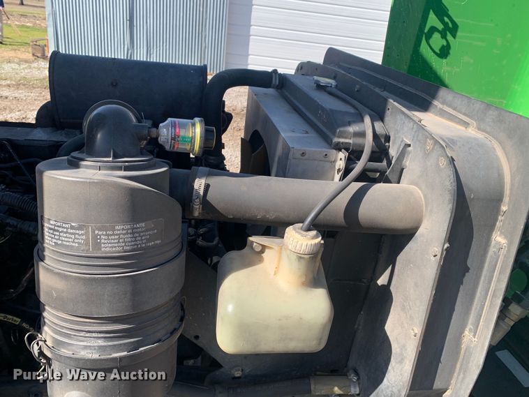 image for item MM9725 John Deere 1600  lawn mower