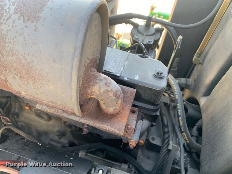 image for item MM9725 John Deere 1600  lawn mower