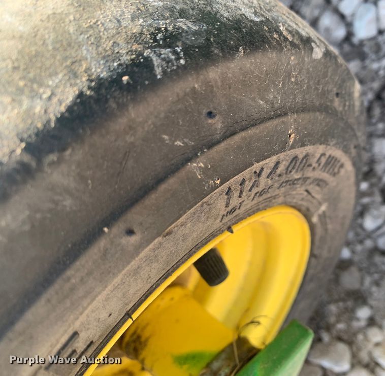 image for item MM9725 John Deere 1600  lawn mower