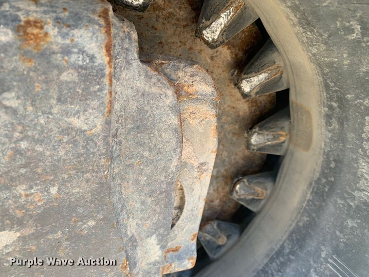 image for item MM9731 2015 Bobcat T590  tracked skid steer loader