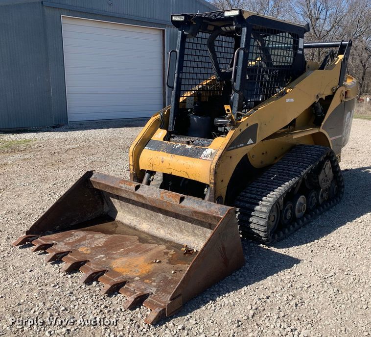 image for item MM9732 2005 Caterpillar 257B  tracked skid steer loader
