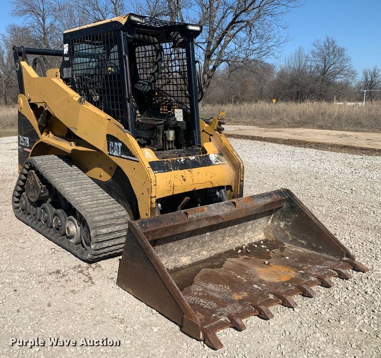 image for item MM9732 2005 Caterpillar 257B  tracked skid steer loader
