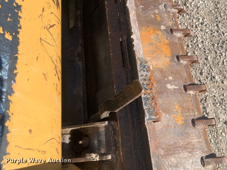 image for item MM9732 2005 Caterpillar 257B  tracked skid steer loader