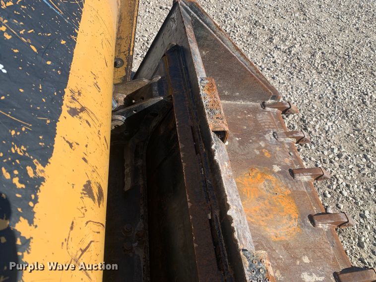 image for item MM9732 2005 Caterpillar 257B  tracked skid steer loader