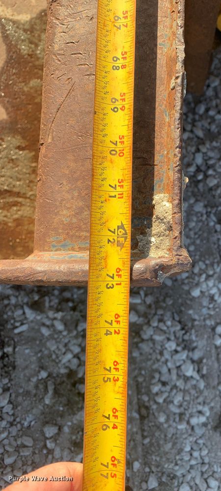 image for item MM9739 2002 John Deere 240  skid steer loader