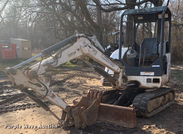 image for item MM9740 2004 Bobcat 325G  mini excavator