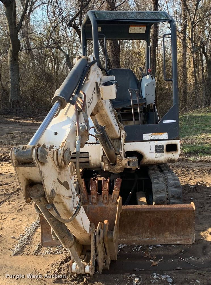 image for item MM9740 2004 Bobcat 325G  mini excavator