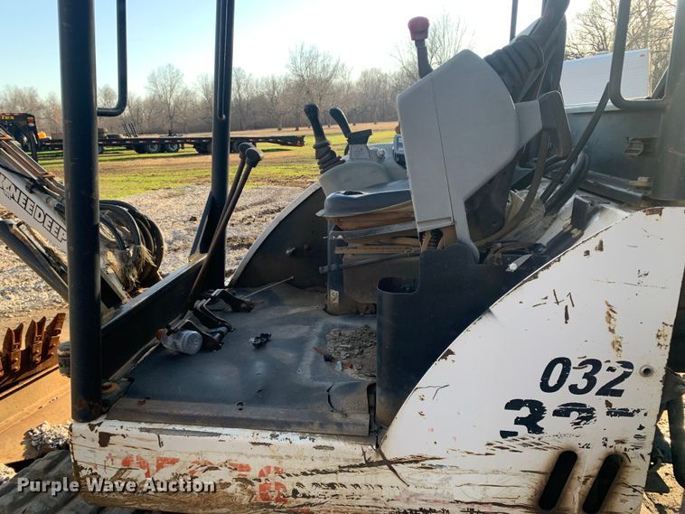 image for item MM9740 2004 Bobcat 325G  mini excavator