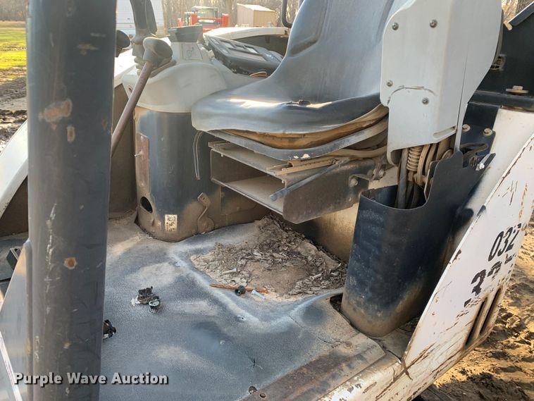 image for item MM9740 2004 Bobcat 325G  mini excavator