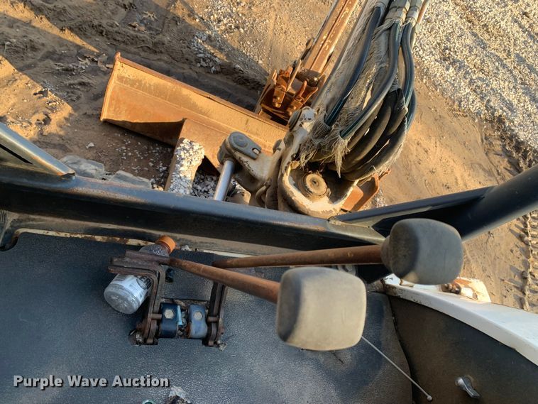 image for item MM9740 2004 Bobcat 325G  mini excavator