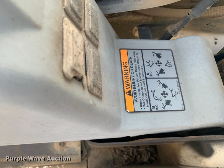 image for item MM9740 2004 Bobcat 325G  mini excavator