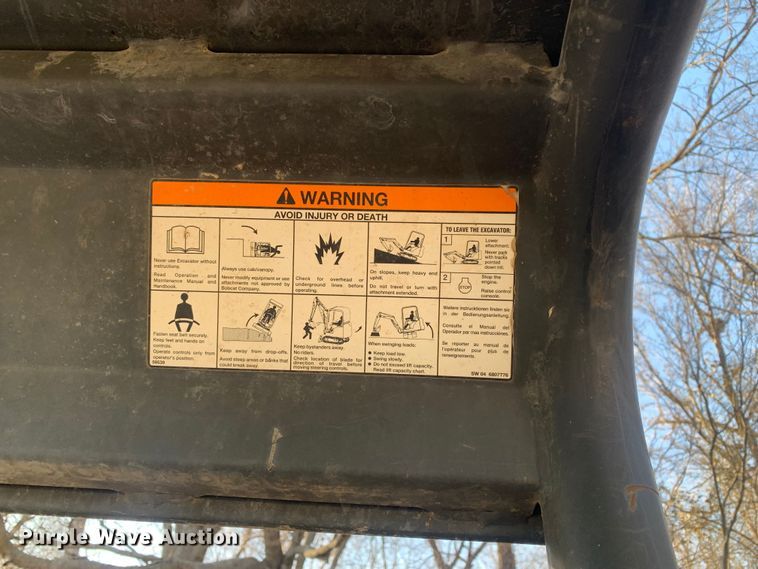 image for item MM9740 2004 Bobcat 325G  mini excavator