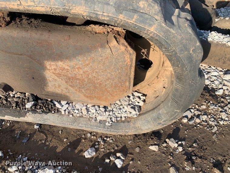 image for item MM9740 2004 Bobcat 325G  mini excavator