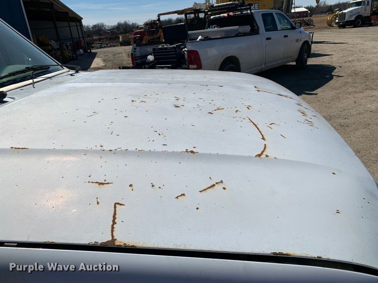 image for item MM9751 1996 Ford F450 Super Duty  flatbed truck