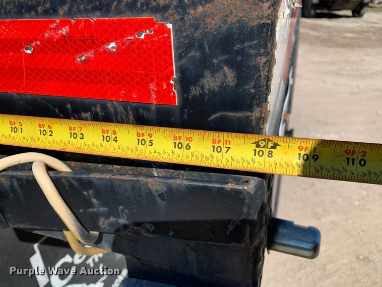 image for item MM9751 1996 Ford F450 Super Duty  flatbed truck