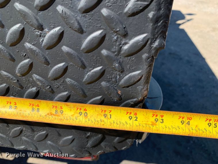 image for item MM9751 1996 Ford F450 Super Duty  flatbed truck