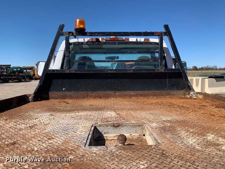 image for item MM9751 1996 Ford F450 Super Duty  flatbed truck