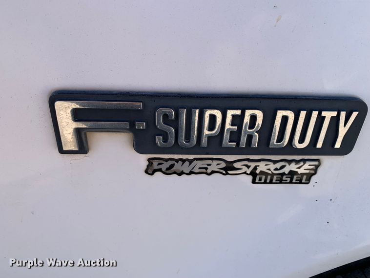 image for item MM9751 1996 Ford F450 Super Duty  flatbed truck