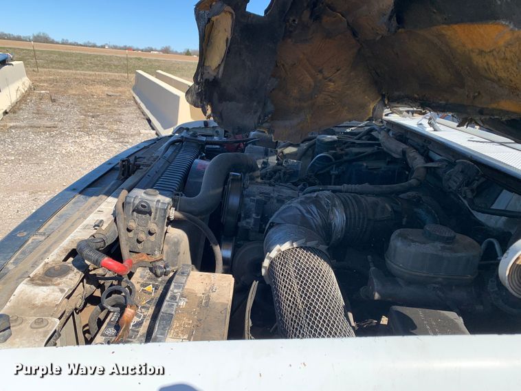 image for item MM9751 1996 Ford F450 Super Duty  flatbed truck