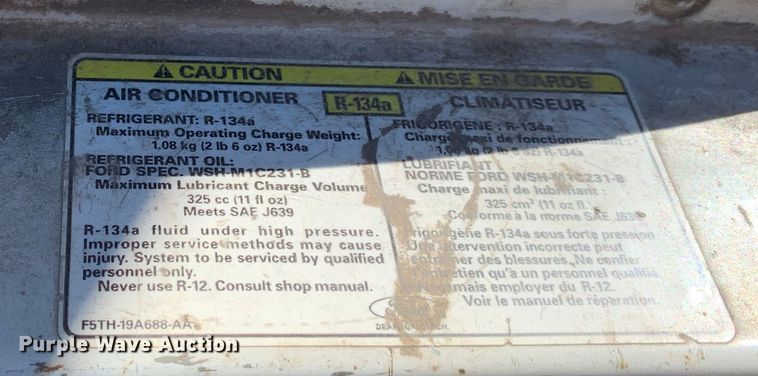 image for item MM9751 1996 Ford F450 Super Duty  flatbed truck