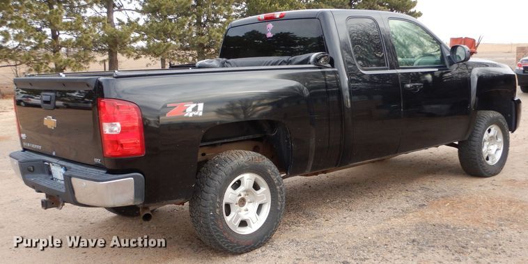 image for item MP9057 2008 Chevrolet Silverado 1500  Ext. Cab pickup truck