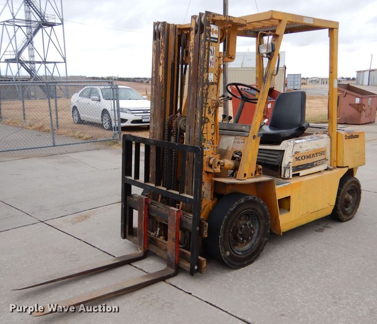 image for item MT9818 Komatsu FG25C-8  forklift
