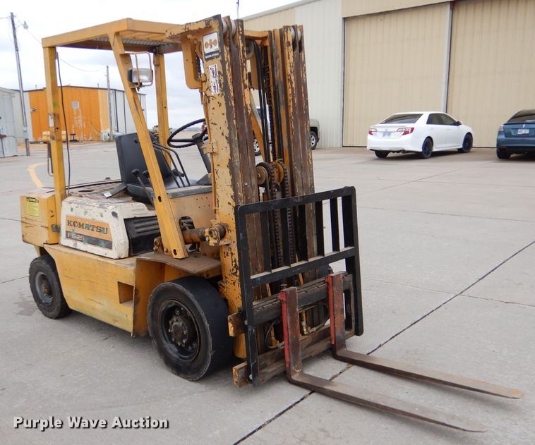 image for item MT9818 Komatsu FG25C-8  forklift
