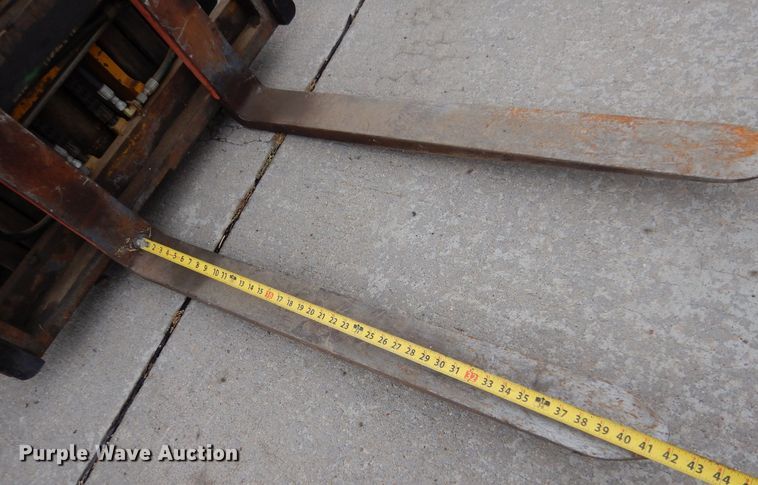 image for item MT9818 Komatsu FG25C-8  forklift