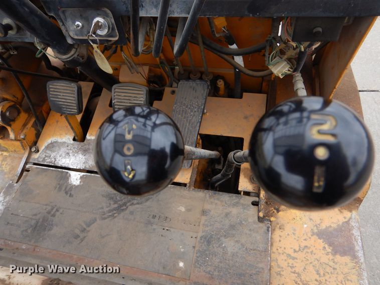 image for item MT9818 Komatsu FG25C-8  forklift