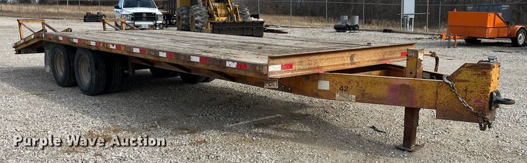 image for item MW9493 2001 Kiefer  equipment trailer