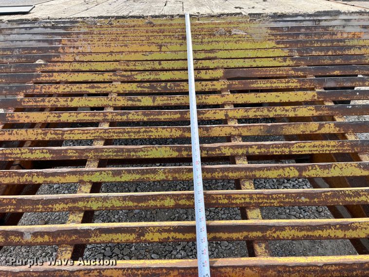 image for item MW9493 2001 Kiefer  equipment trailer