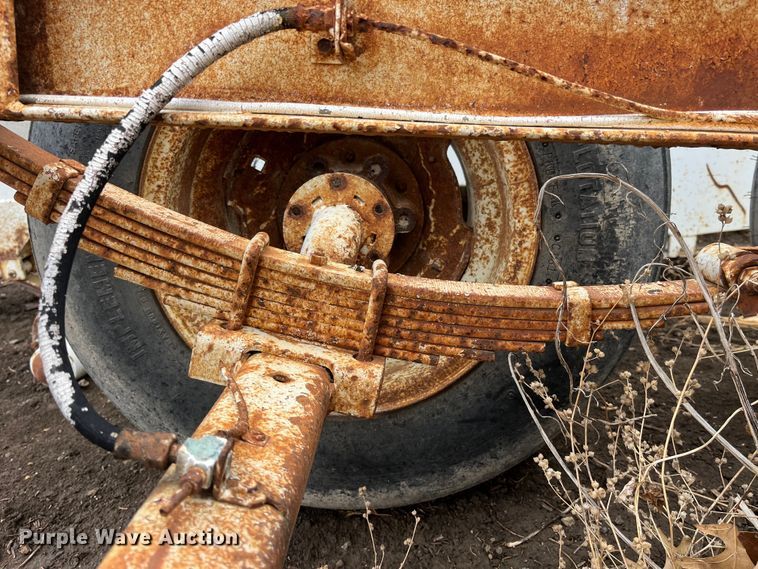 image for item MW9505 Dry fertilizer spreader trailer frame