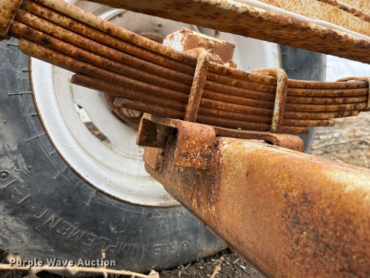 image for item MW9505 Dry fertilizer spreader trailer frame