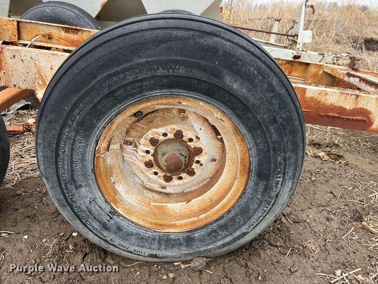 image for item MW9505 Dry fertilizer spreader trailer frame