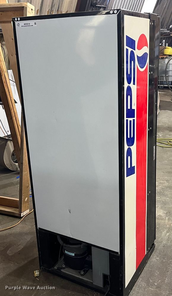 image for item MW9518 Dixie-Narco DNCB276MC/162-6PE2369  vending machine