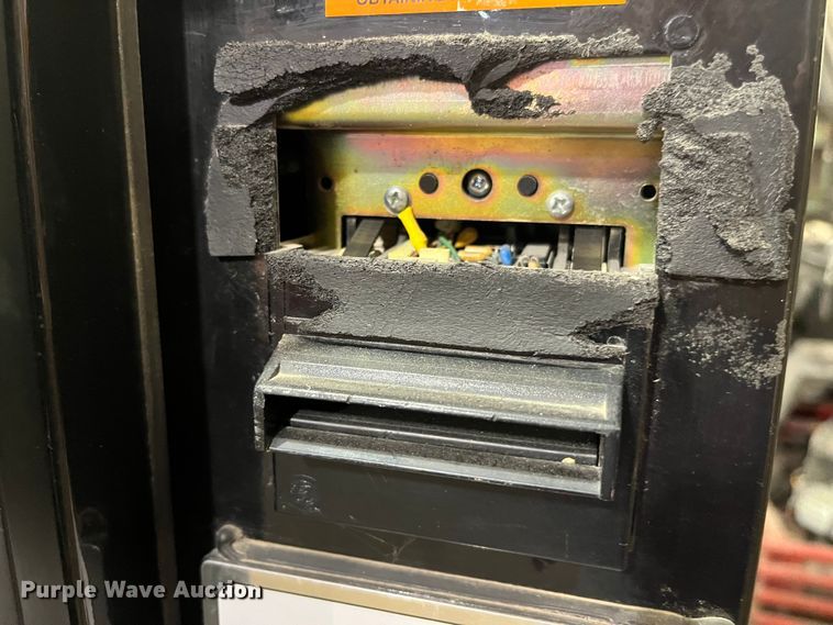 image for item MW9518 Dixie-Narco DNCB276MC/162-6PE2369  vending machine