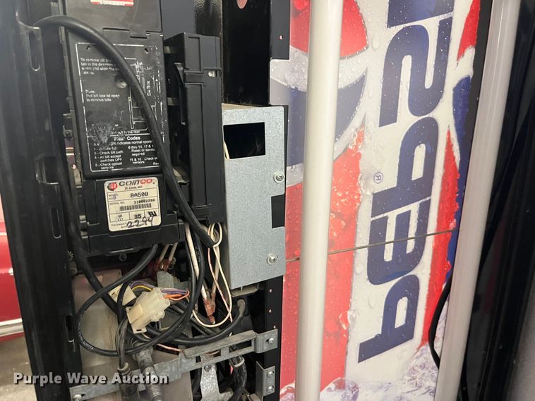 image for item MW9518 Dixie-Narco DNCB276MC/162-6PE2369  vending machine