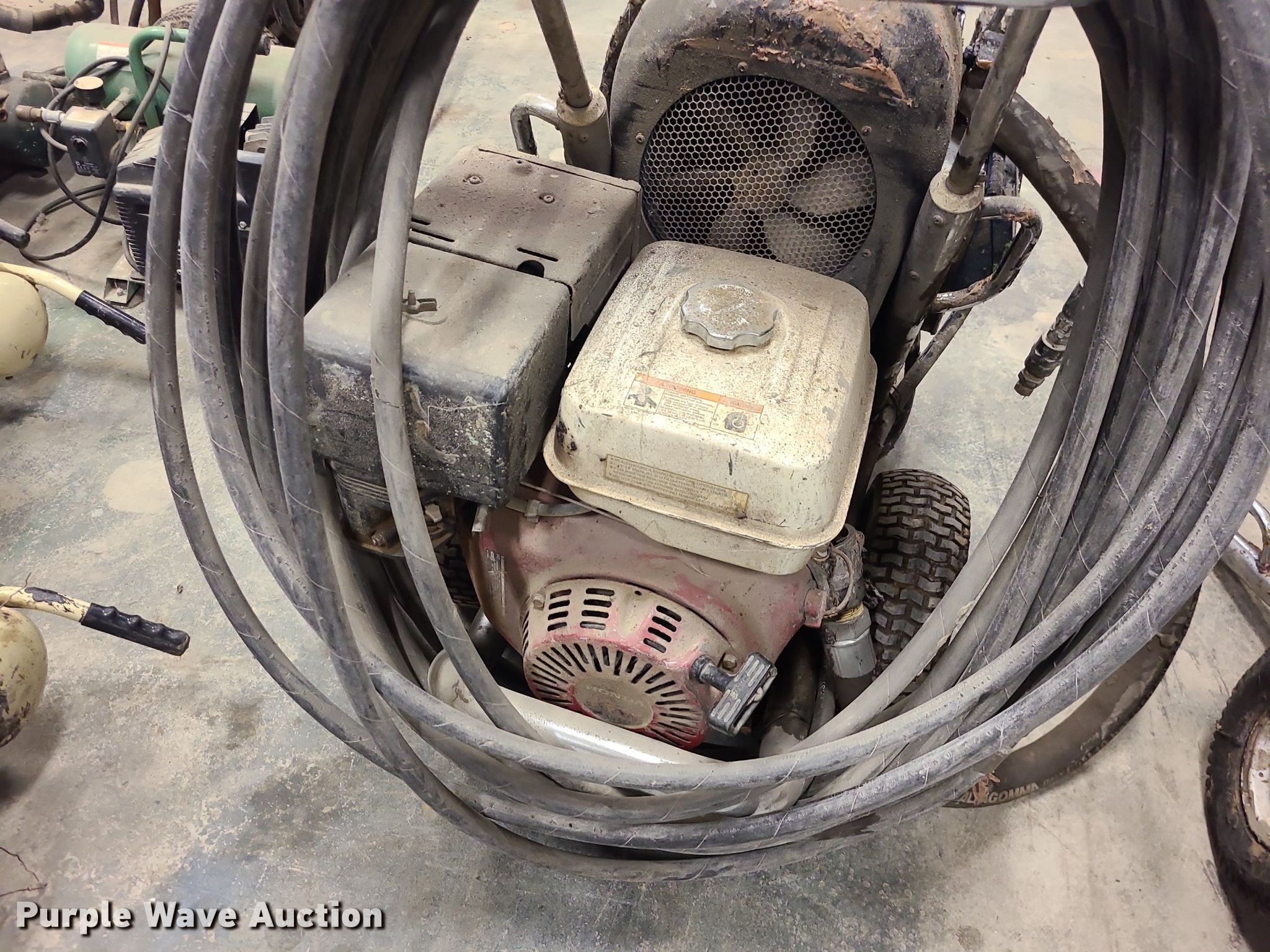 (2) Graco HydraMax 350 paint sprayers in Grandview, MO Item JG9445