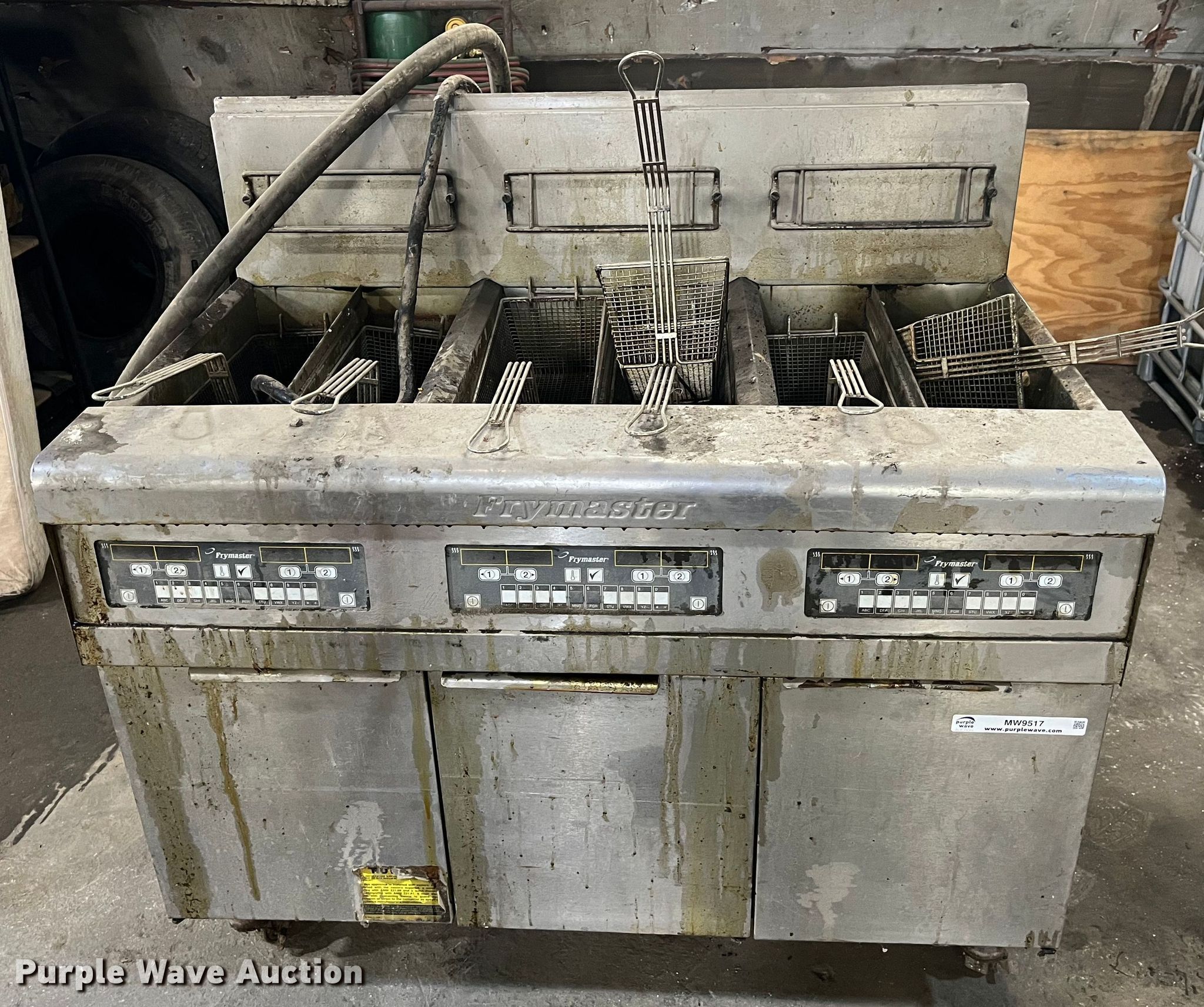 Frymaster BIPH3556CSD deep fryer in Albany, MO Item MW9517 sold
