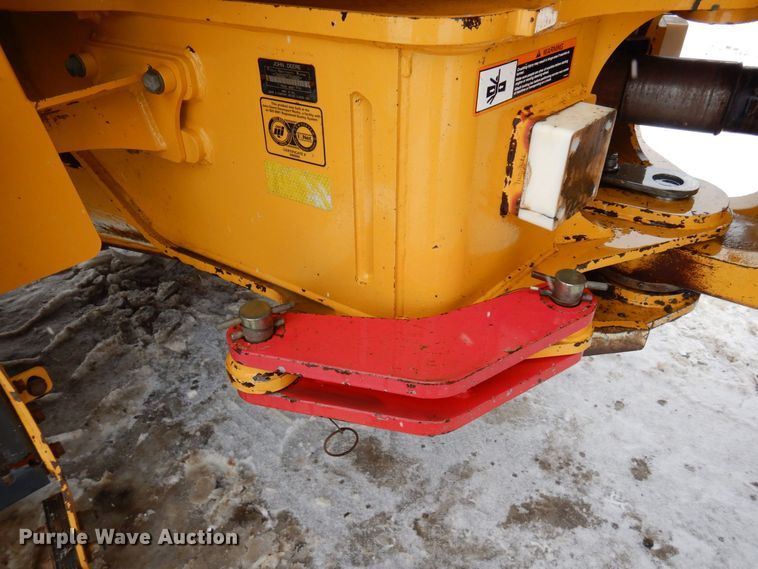 image for item AF9272 2012 John Deere 460E  haul truck