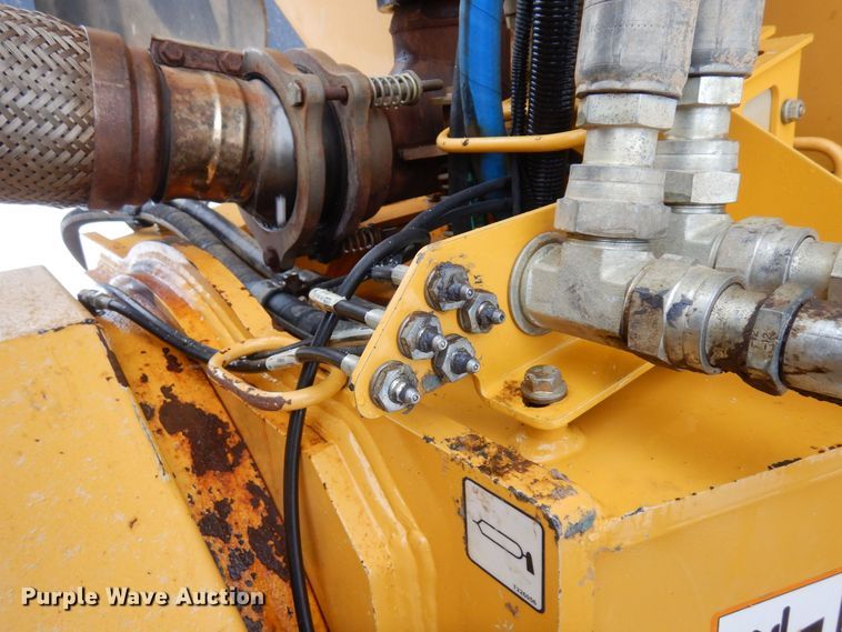 image for item AF9272 2012 John Deere 460E  haul truck