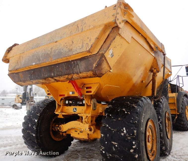 image for item AF9272 2012 John Deere 460E  haul truck
