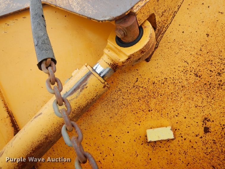 image for item AF9272 2012 John Deere 460E  haul truck