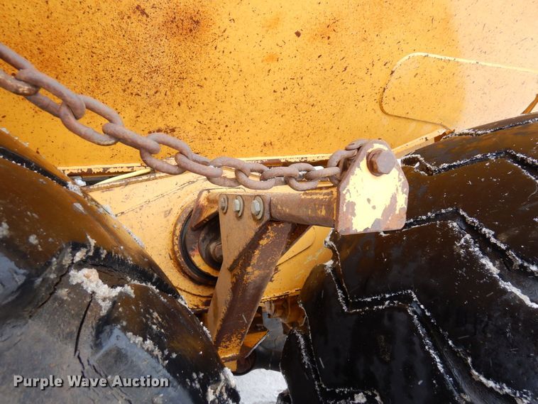 image for item AF9272 2012 John Deere 460E  haul truck