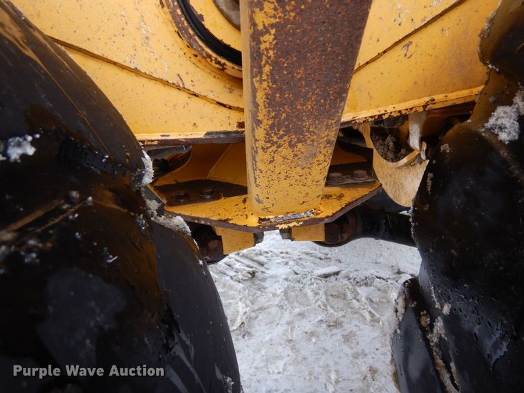 image for item AF9272 2012 John Deere 460E  haul truck