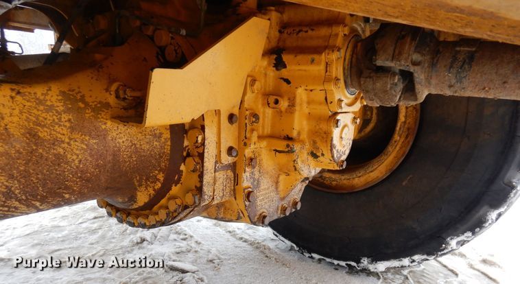 image for item AF9272 2012 John Deere 460E  haul truck