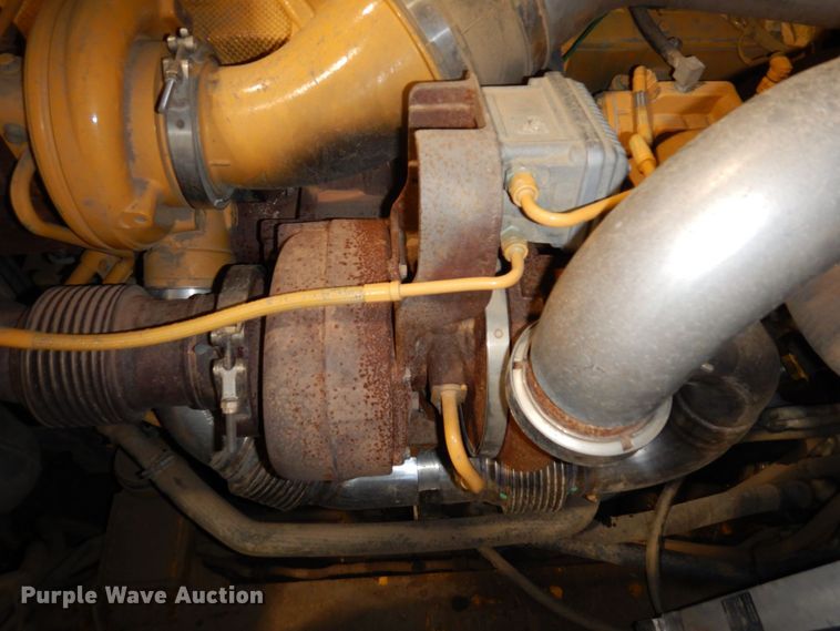 image for item AF9272 2012 John Deere 460E  haul truck